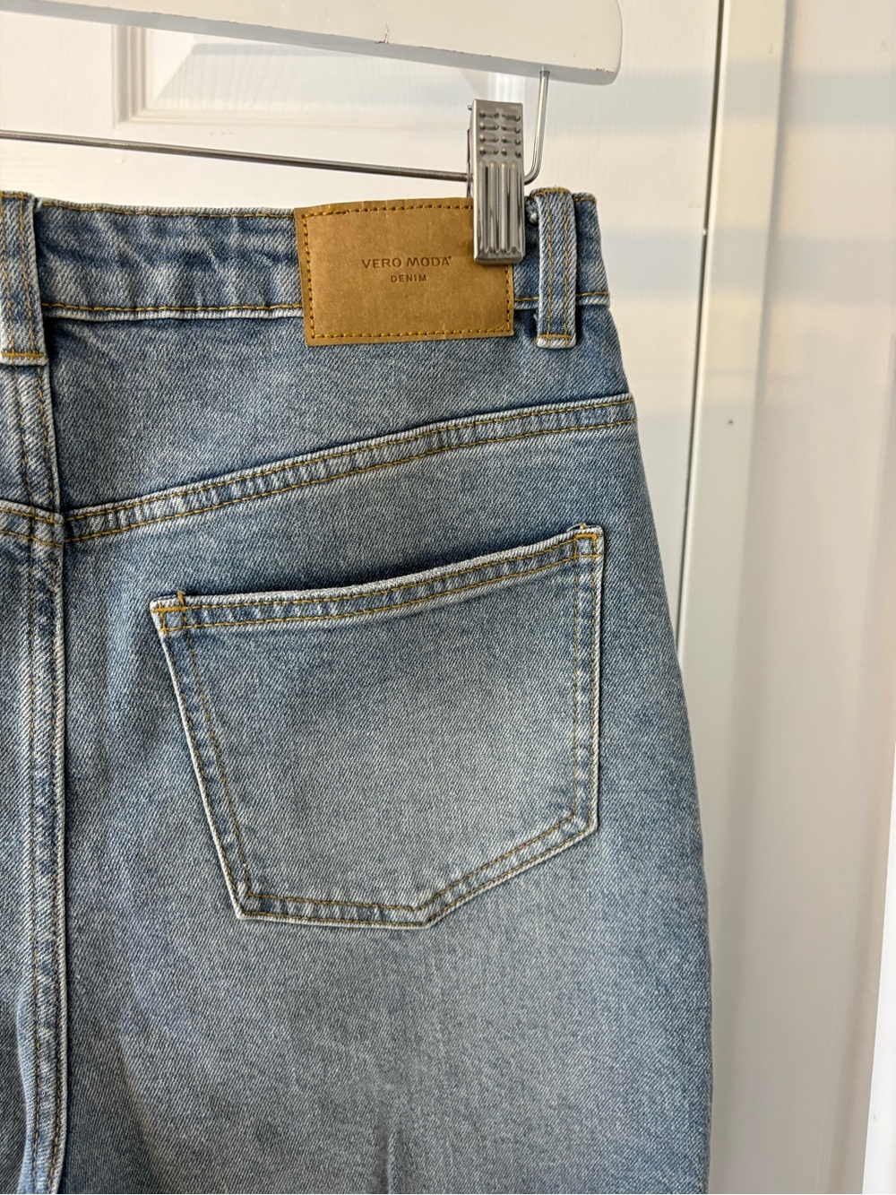 Vero Moda Blue 90s Style HighRise Mom Denim Jeans Size 27 Cotton - Picture 5 of 16